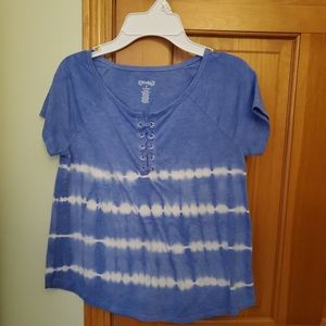 Blue and white tie die striped top